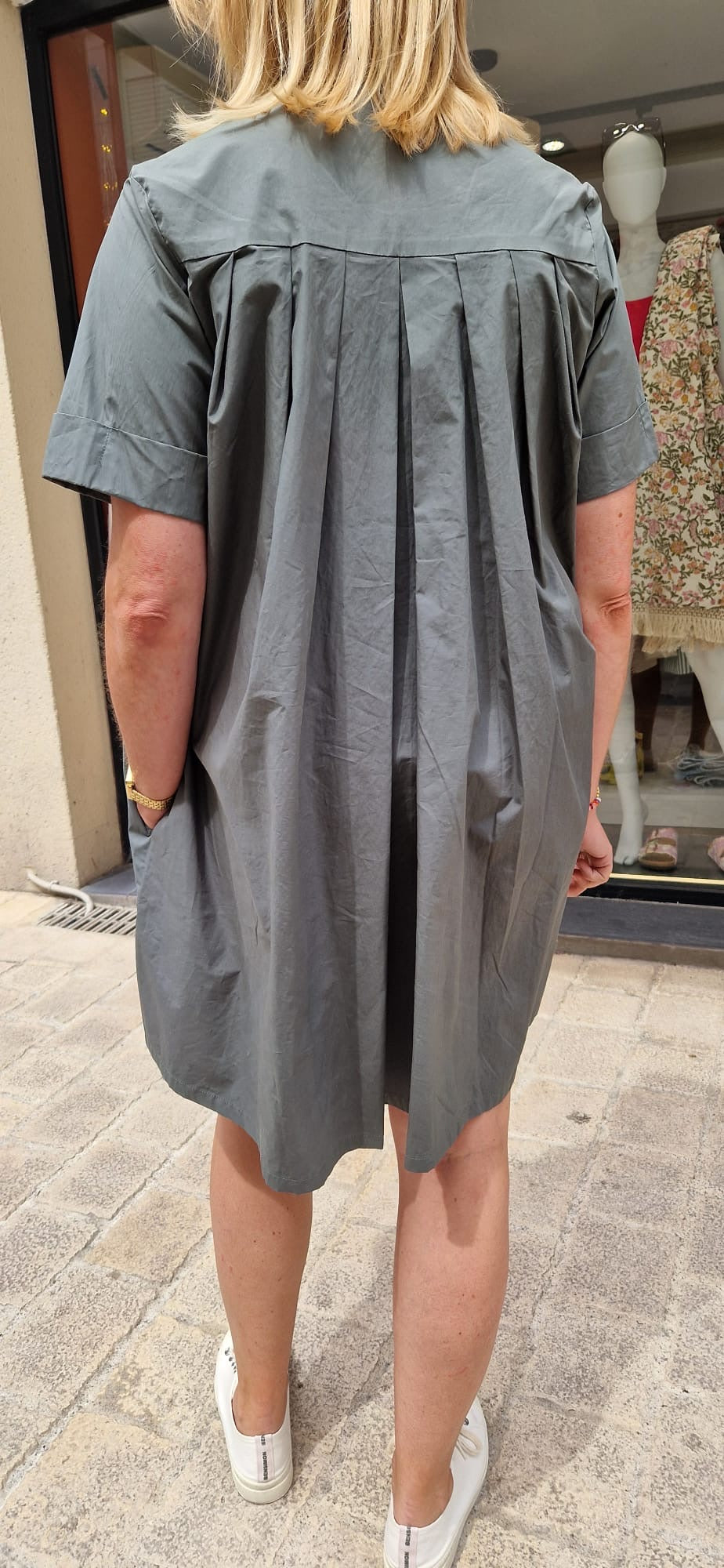 Robe courte ample Genesis