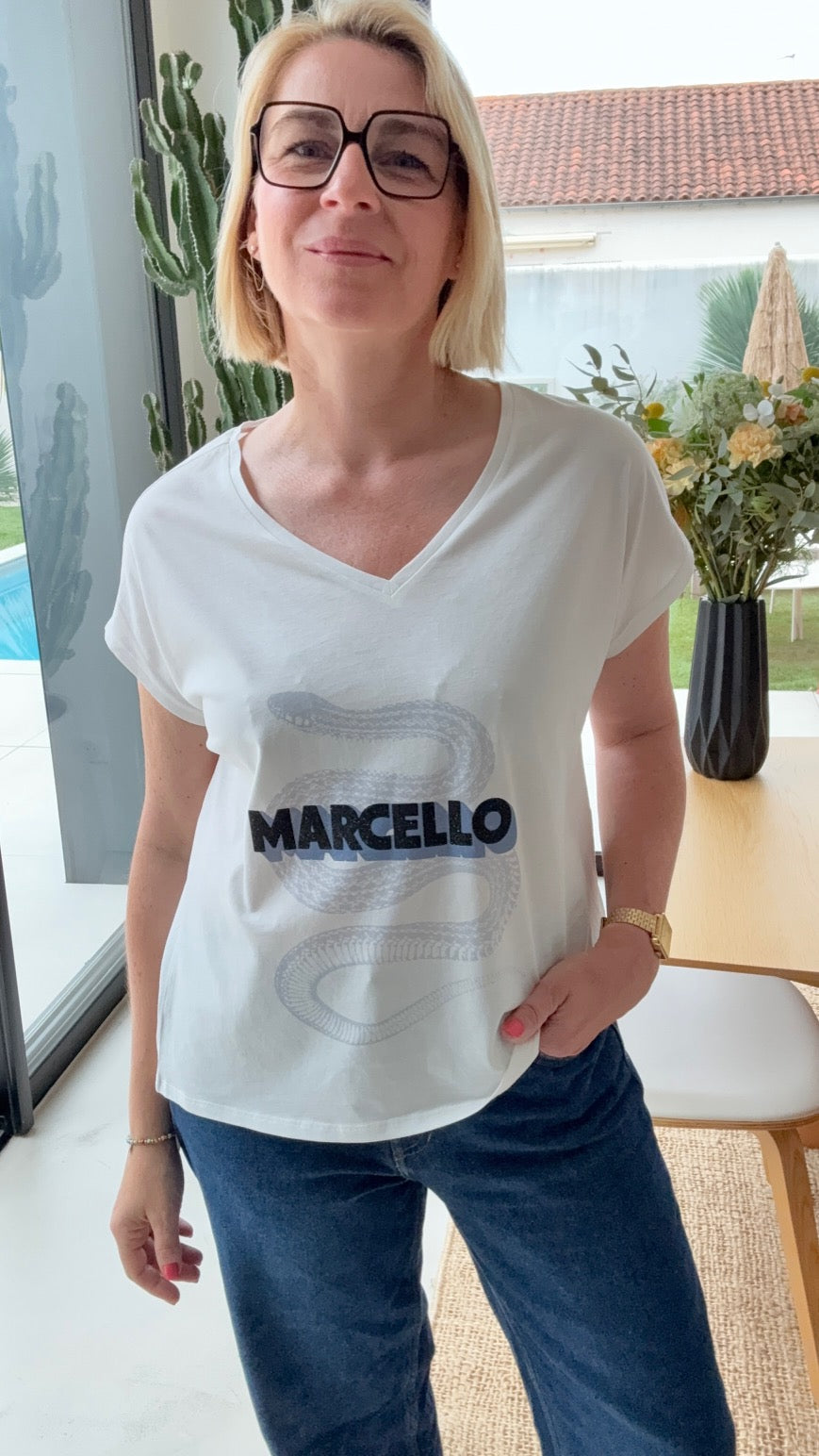 T-shirt col V coupe loose chez Marcello