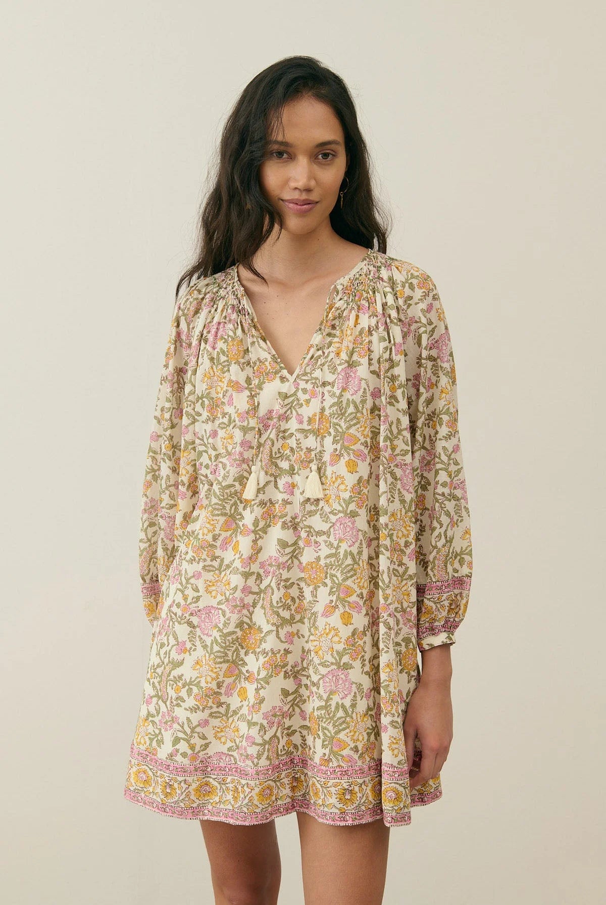 Robe courte fleurie manches longues Louise Misha