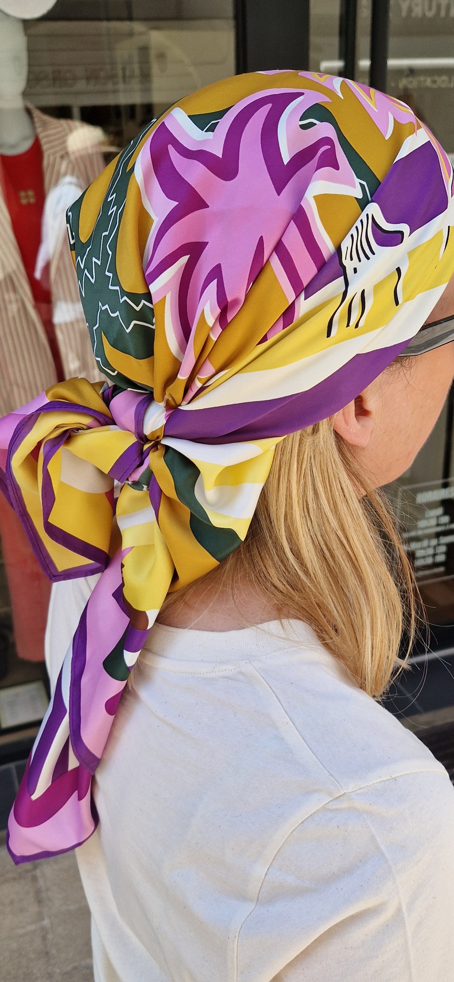 Foulard medium motif chachacha Wild