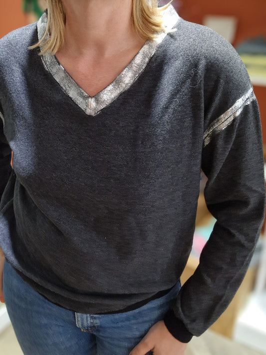 Pull détails dorés NINE Tees