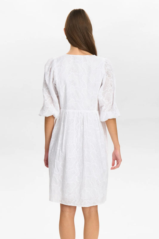 Robe brodée Nümph