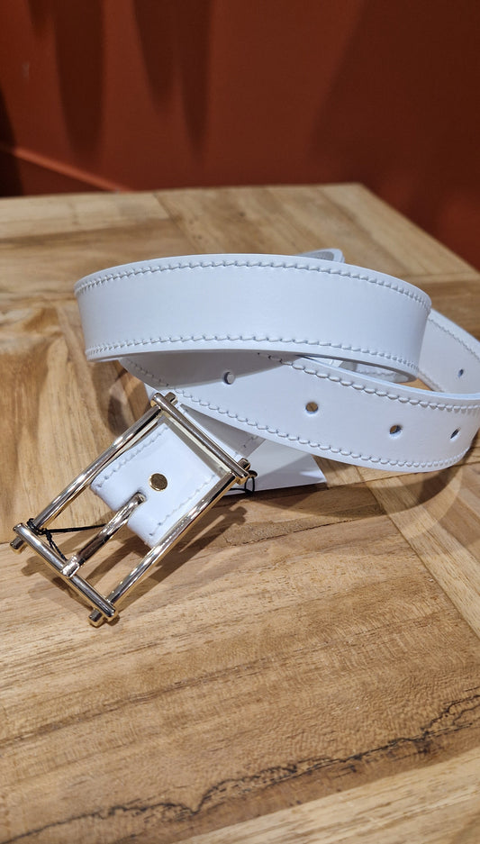 Ceinture blanche en cuir "Bianca" chez Faune