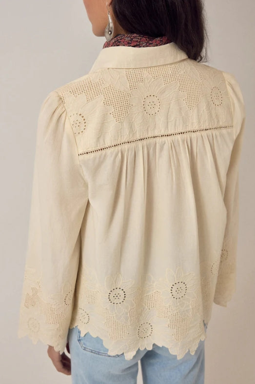 Chemise broderies anglaises "Arbind" chez Maison Hotel