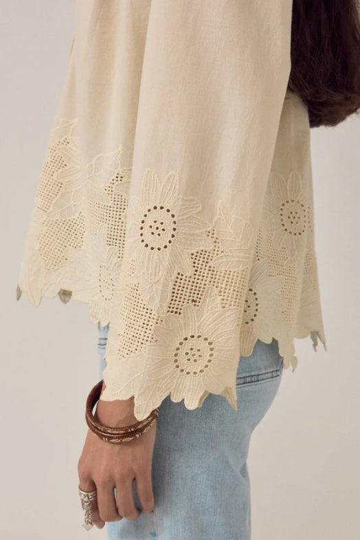 Chemise broderies anglaises "Arbind" chez Maison Hotel