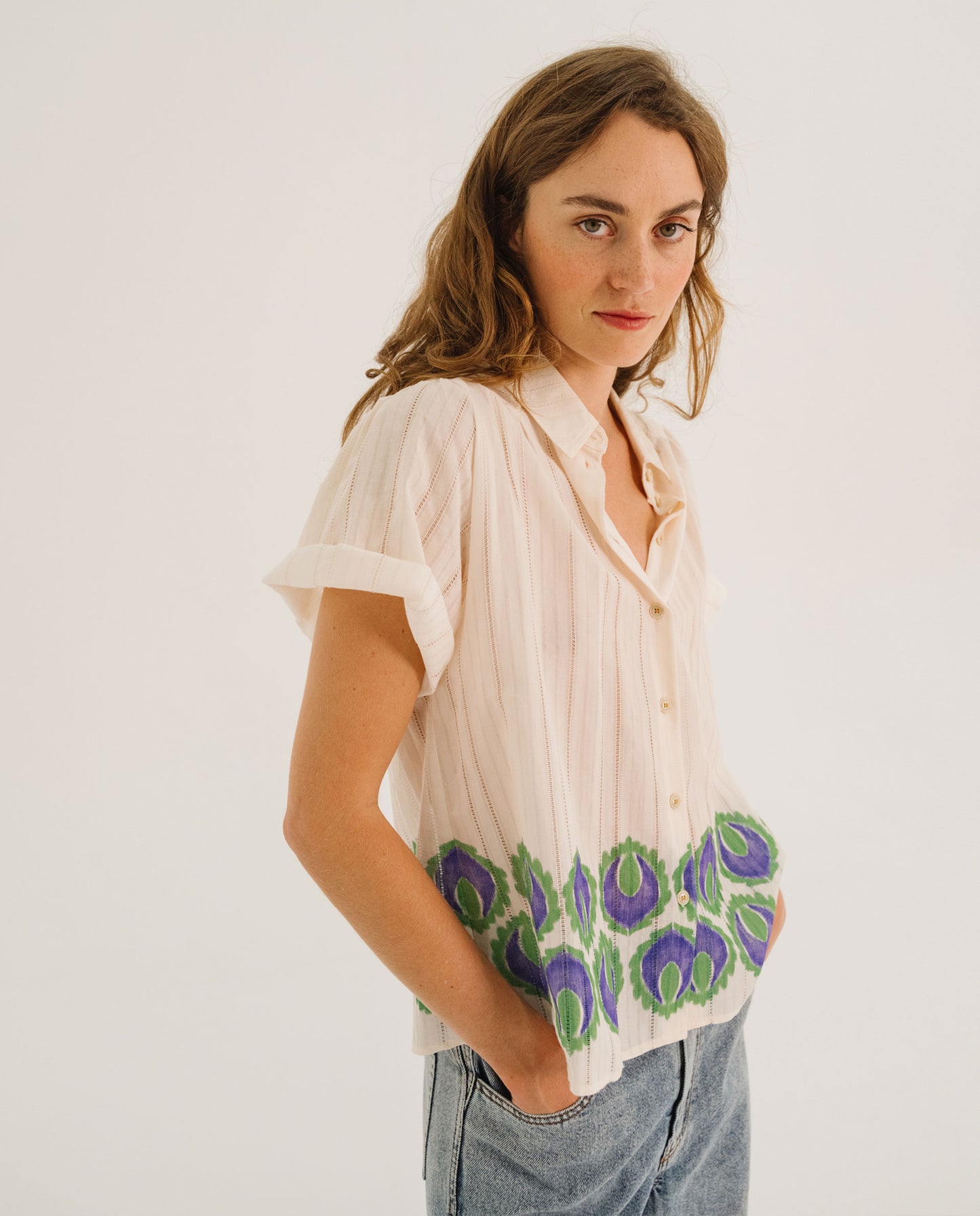 Chemise manches courtes "Ellie" chez Tinsels