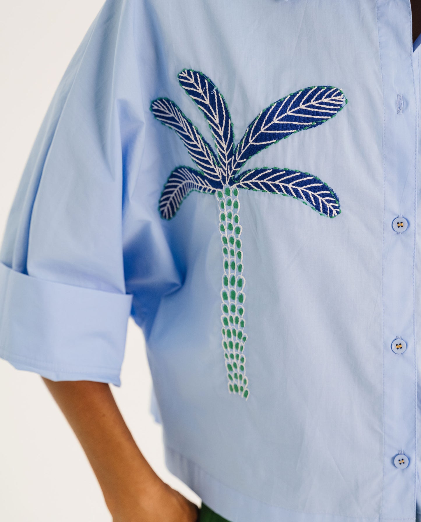 Chemise manches 3/4 "Emy Azzuro" chez Tinsels