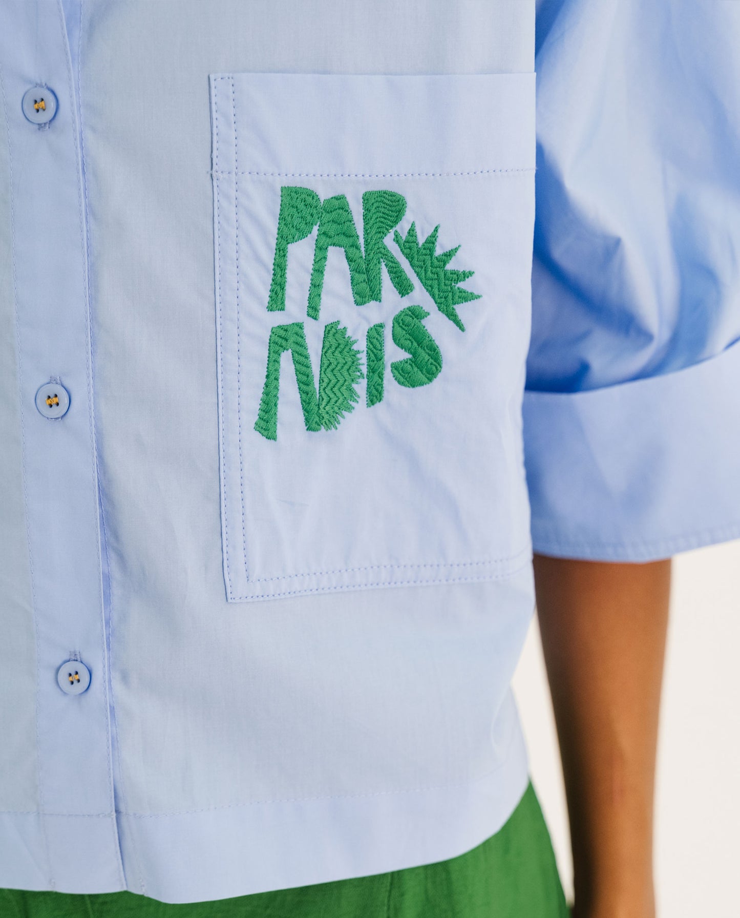 Chemise manches 3/4 "Emy Azzuro" chez Tinsels