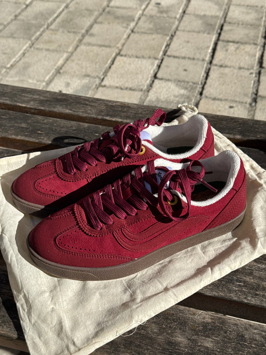 Baskets "G-VOLLEY" coloris bordeaux chez Genesis