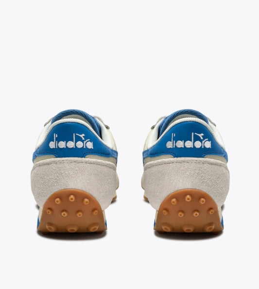 Basket basse bleu "Rally punched" chez Diadora