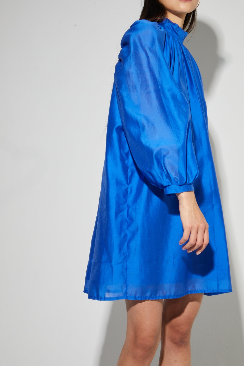 Robe courte manches longues "Ilona" chez Imprevu