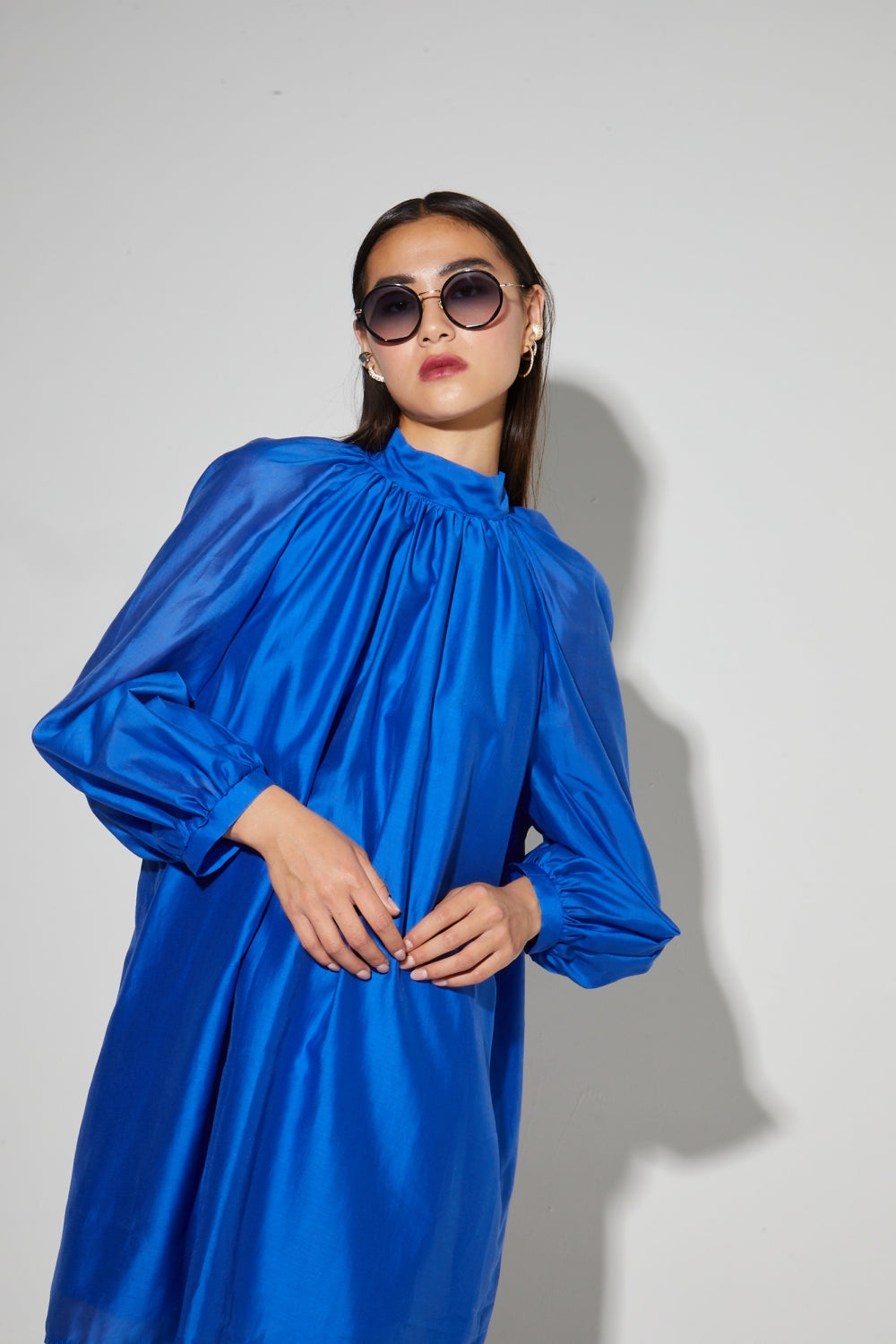 Robe courte manches longues "Ilona" chez Imprevu