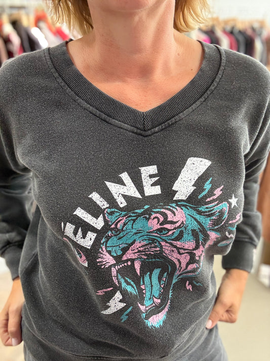 Sweat col V "C/Féline" chez Anouk et Ninon
