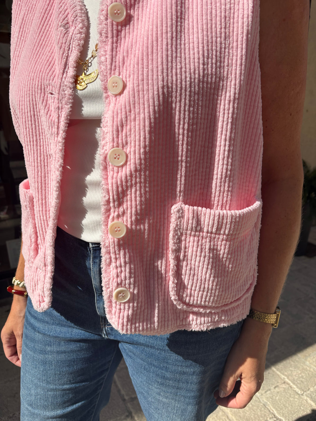 Veste velours sans manche "Saima" chez Drolatic