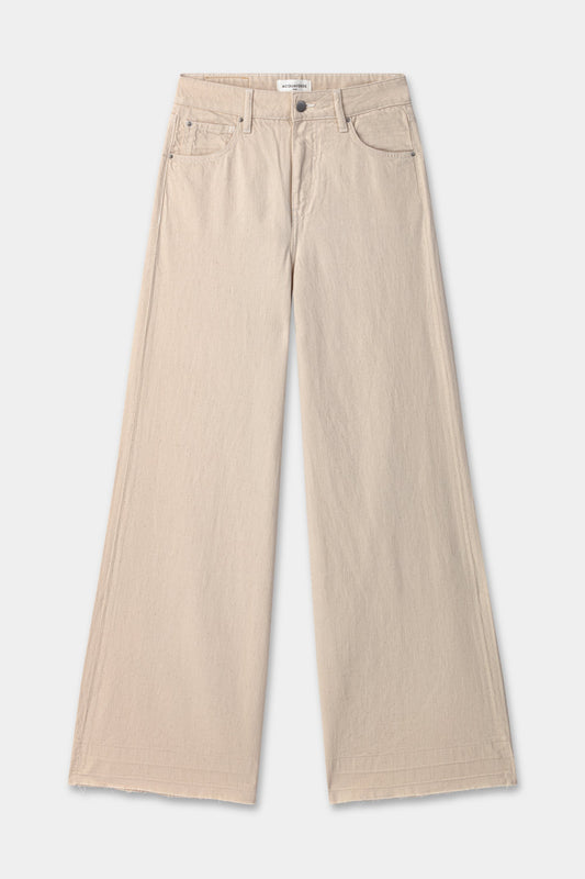 Vue de face du jean Large Soul de la marque Acquaverde en coloris naturel. Taille haute et coupe évasée.