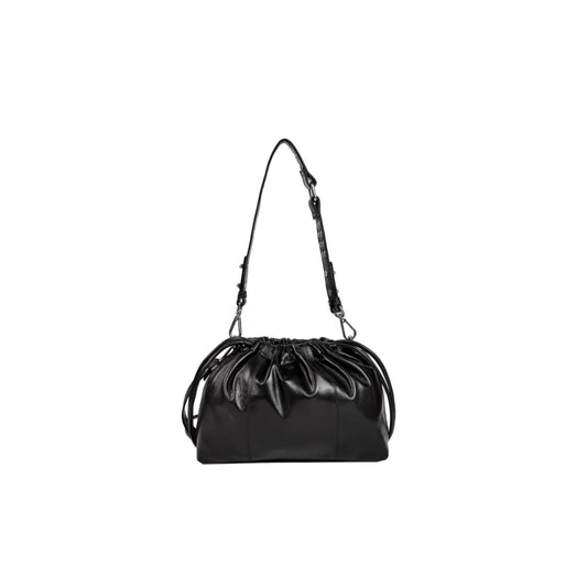 Vue de face du sac Elliot Mini de la marque Neuville en cuir noir. Silhouette souple, lien de serrage et bandoulière.